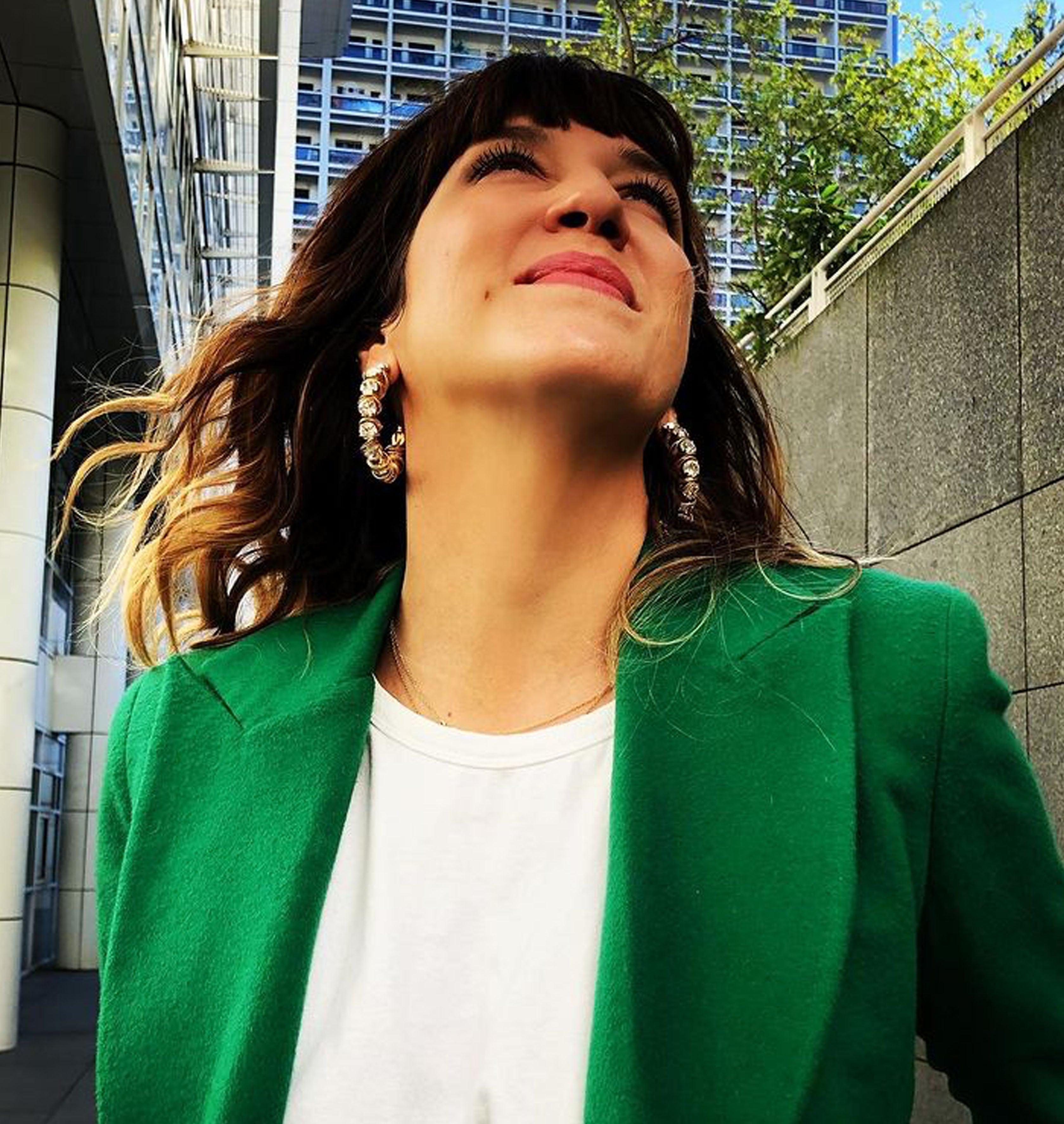 Earrings FUNKY Crystal - shop.mouttoncollet.com, moutton collet, bijoux createurs, bijoux fait main, bijoux fantaisie, bijoux en cristal strass, bijoux cristal swarovski, bijoux luxe, bijoux de stars, bijoux vip, bijoux originaux, bijou original, idee cadeau femme, cadeau de noel, cadeau chic et elegant, bijou moderne, bijou contemporain, fashion week boucles d'oreille créole en cristal strass diamant blanc, madonna, kate moss, aya nakamura, daphne burki, vogue france magazine