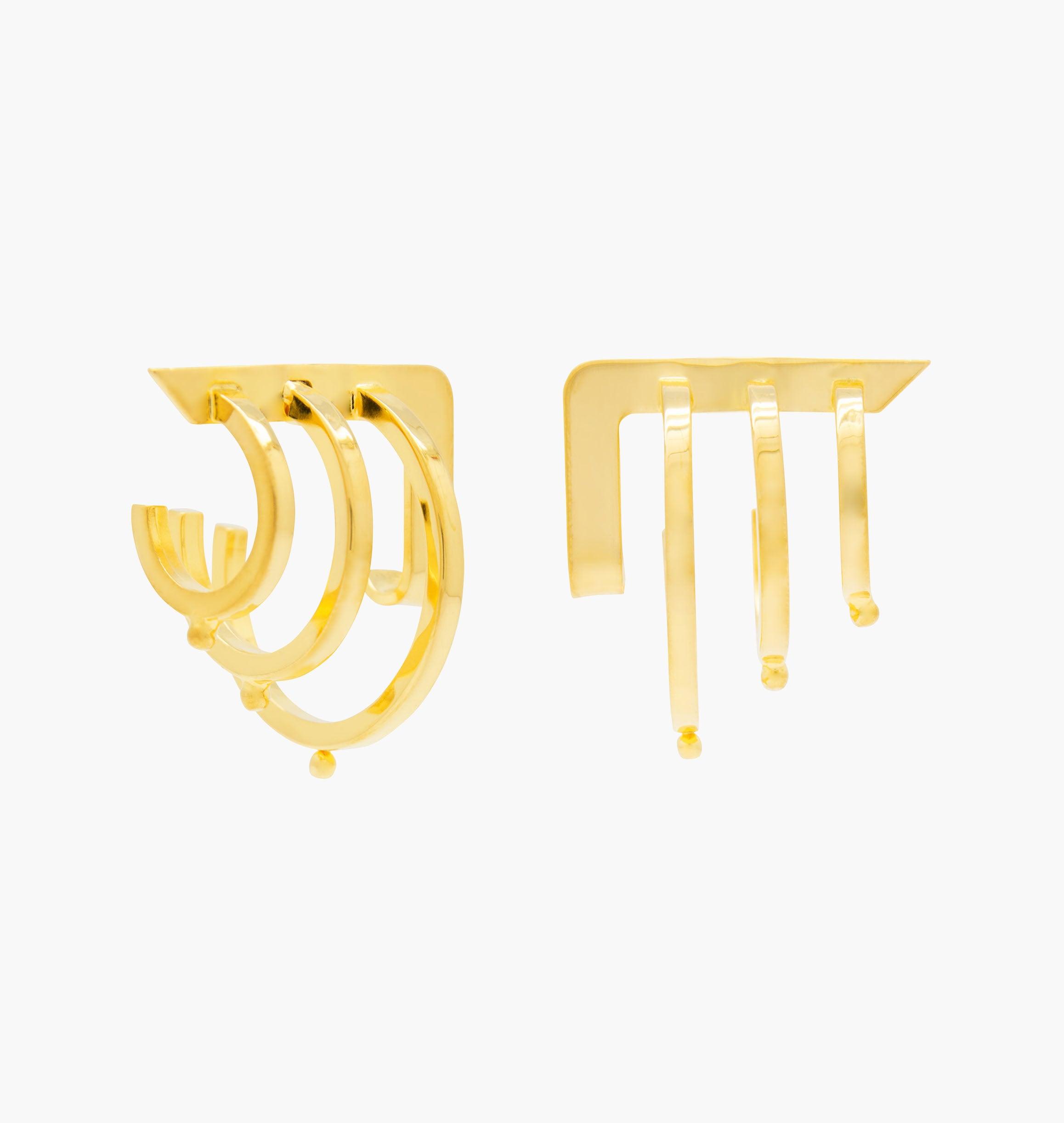 Earrings BIONIC Gold - shop.mouttoncollet.com, Moutton colleT Nos boucles d'oreilles BIONIC sont réalisées en bronze dorées à l'or fin. Elegantes et minimales, elles perfectionneront votre style avec une touche de modernité. Bijoux de Créateurs , halsey, halsey style, cosmopolitain magazine usa, bijoux modernes de qualite, bijoux fantaisie, fabriqué en France Belgique Italie, bijoux contemporain, gold,