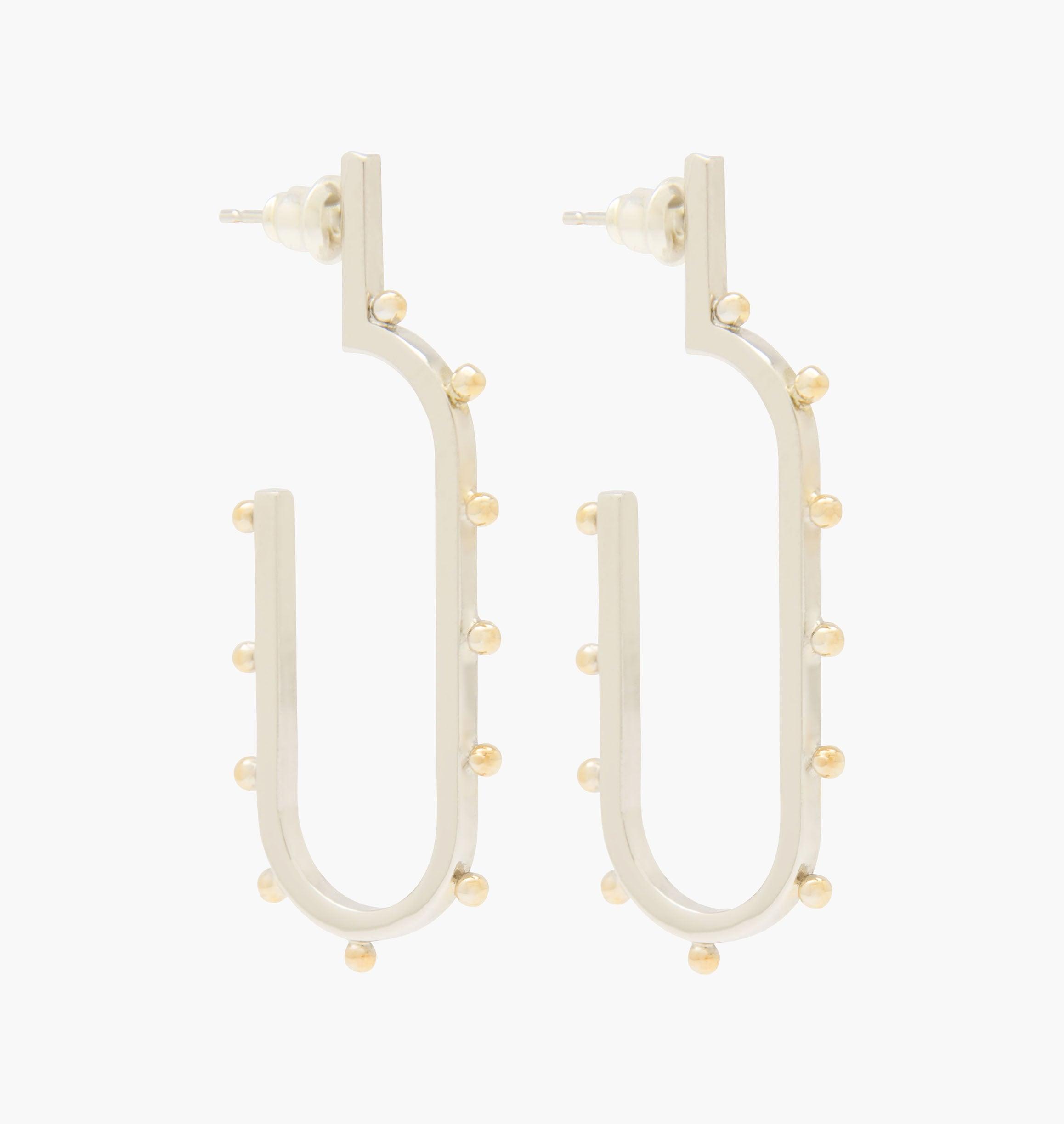 Earrings LOUSTIC Gold and Silver - shop.mouttoncollet.com, moutton collet, Nos boucles d'oreilles LOUSTIC sont réalisées en bronze dorées à l'or fin et argent. Elegantes et minimales, elles perfectionneront votre style avec une touche de modernité et seront assez discrètes pour être associées à vos tenues du quotidien, bijou de createurs paris, bijoux minimals contemporain doré or, fashion week, mode, simplicité, hippie chic style, rock look,