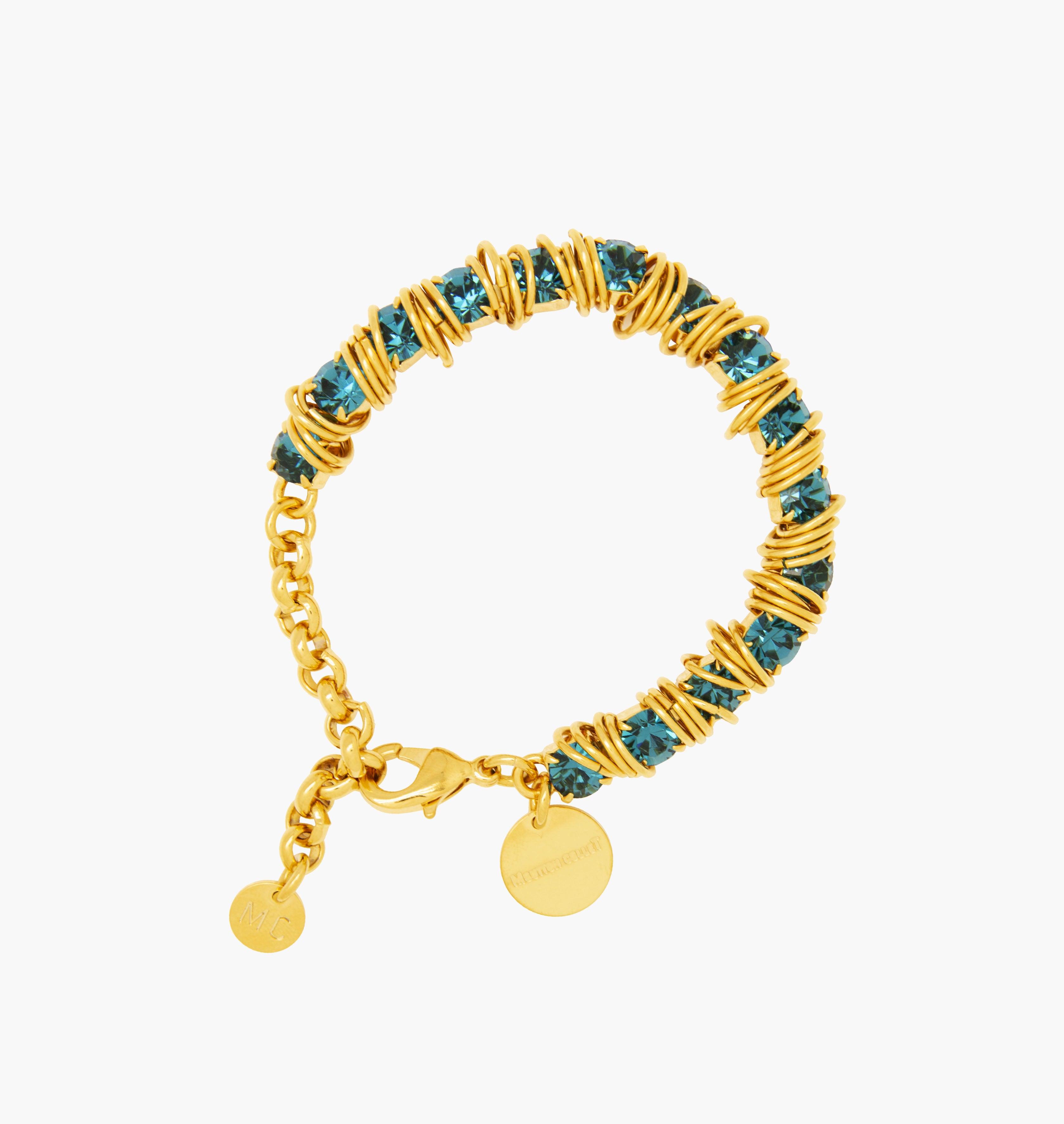 Bracelet ALLSTARS Indicolite - shop.mouttoncollet.com, moutton collet, bijoux createurs, bijoux fait main, bijoux fantaisie, bijoux en cristal strass, bijoux cristal swarovski, bijoux luxe, bijoux de stars, bijoux vip, bijoux originaux, bijou original, idee cadeau femme, cadeau de noel, bracelet strass, bracelet rock, cadeau chic et elegant, bijou moderne, bijou contemporain, fashion week, Bracelet en cristal strass bleu saphire