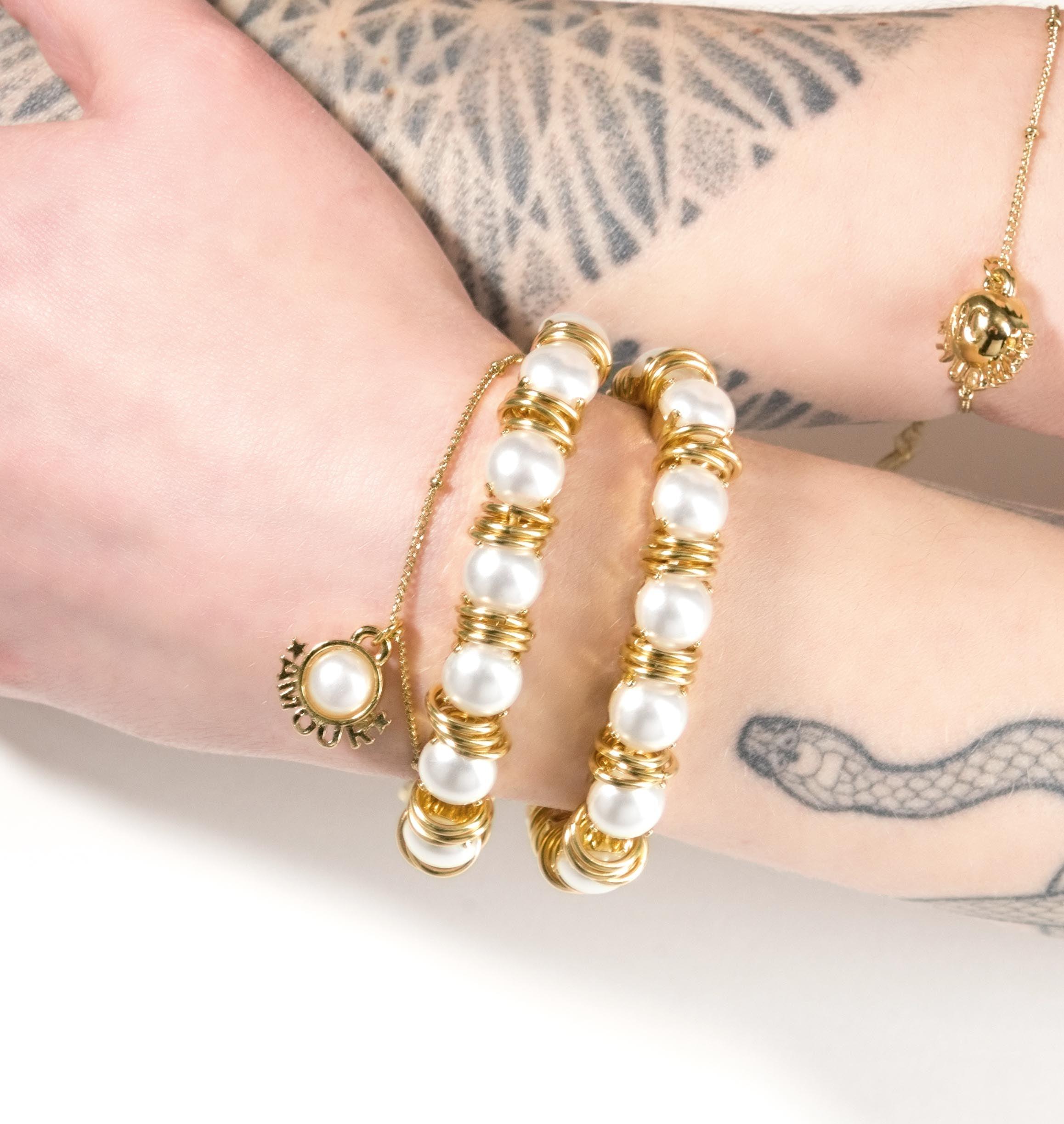 mouttoncollet moutton collet bijoux bijou createur paris belgique belge made in france italie, fashion mode tendance instabijoux instabijou, pdpaola louis vuitton gucci saint laurent chanel vogue aya nakamura cadeau coup de coeur, pandora histoiredor, amazone, cartier hermes maty boucles doreille bracelet collier galerie lafayette cleor dior messika gucci balenciaga cristal nacre perle doré anna wintour jewelry fashion crush luxe belgique belgium paris, bijoux mariage amour