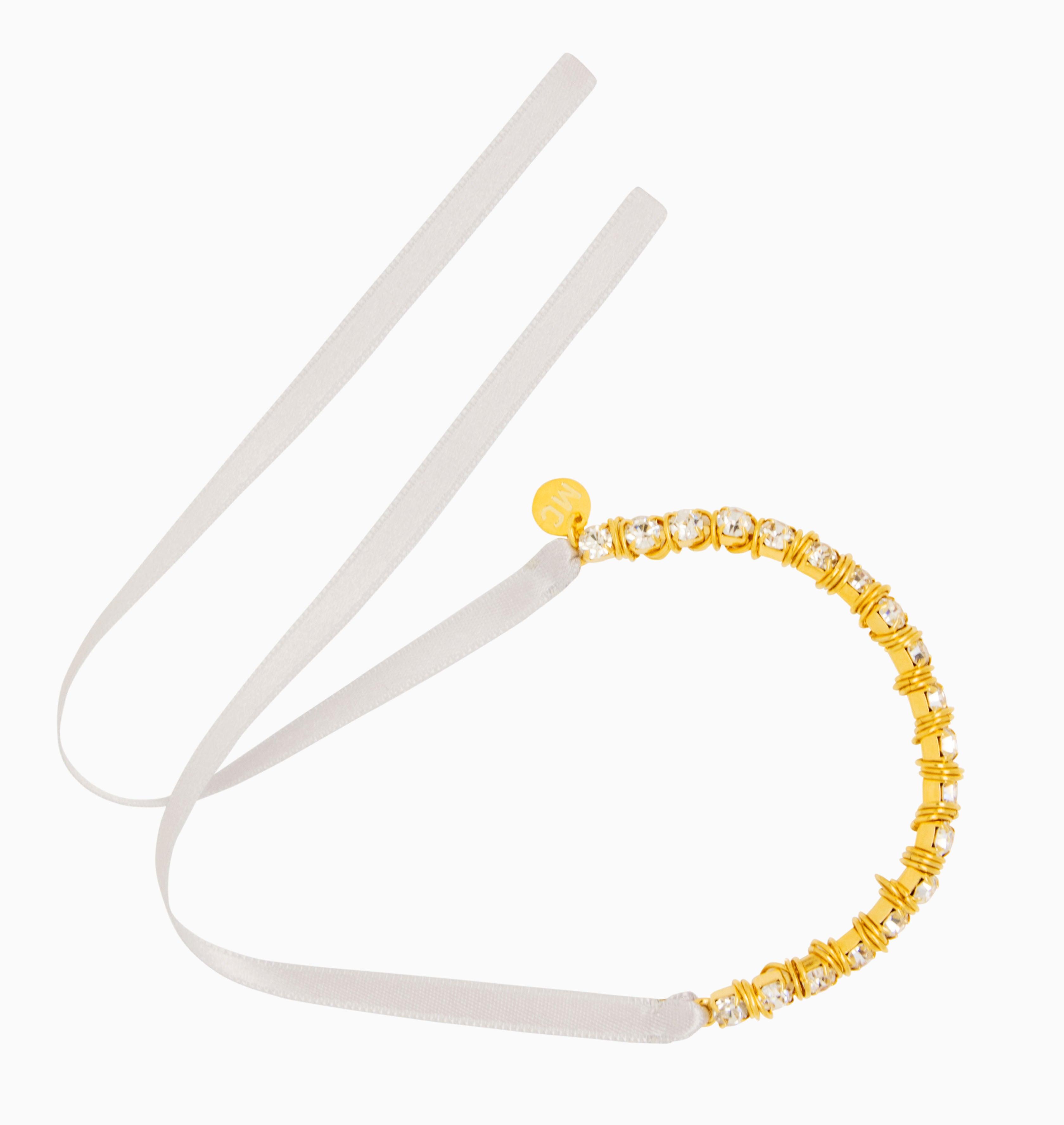 "AIR DE PARIS" Jewellery Candle Bracelet - shop.mouttoncollet.com, Bougie Bijou coffret Bougie parfumee et bijou cristal swarovski blanc diamant strass, bougie naturelle 100% végétale, boite allumettes, pochon bijou, moutton collet, bougie de createur, bougie de luxe, bougie deco, bougie decoration interieur, chic et elegante, idee cadeau, cadeau de noel femme, bijou femme, myjoliecandle myjewelerycandle myjewelcandle cire trudon diptyque baobab