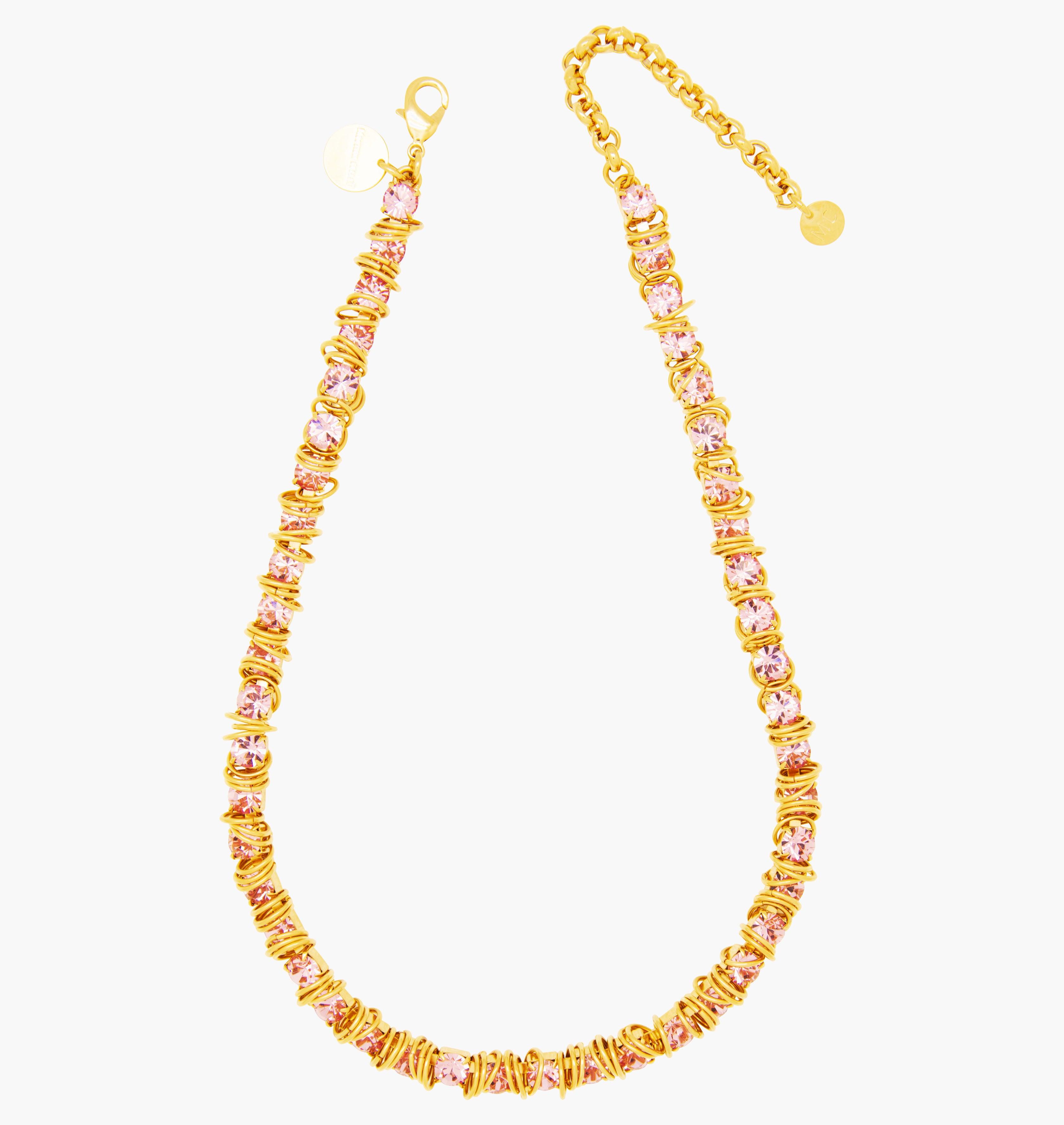 Necklace ALLSTARS Light Rose - shop.mouttoncollet.com, moutton collet, bijoux createurs, bijoux fait main, bijoux fantaisie, bijoux en cristal strass, bijoux cristal swarovski, bijoux luxe, bijoux de stars, bijoux vip, bijoux originaux, bijou original, idee cadeau femme, cadeau de noel, collier strass, collier rock, cadeau chic et elegant, bijou moderne, bijou contemporain, fashion week, Collier en cristal strass rose light rose, madonna, kate moss, beyonce, jennifer lopez, gucci, vogue france magazine