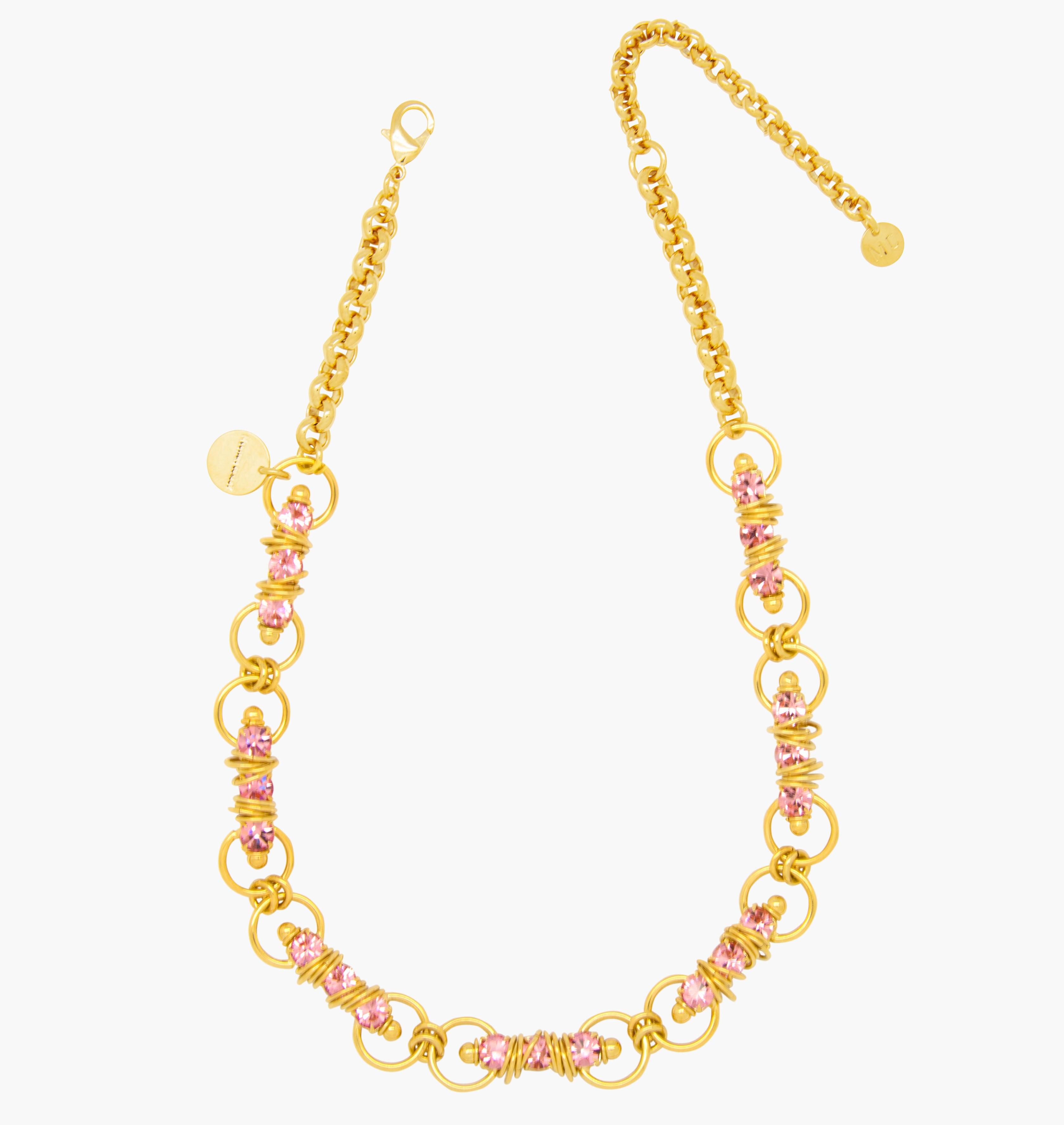 Necklace MIXY Light Rose - shop.mouttoncollet.com, Notre collier MIXY est réalisé en bronze dorées à l'or fin, serties de cristaux scintillants coloris light rose avec de grands et petits anneaux. Il est orné d'un médaillon gravé "Moutton colleT" et d'un petit logo gravé "MC". Il sera parfait pour look moderne et étincelant. swarovski, bijou mariage, bijou ceremonie, moutton collet,